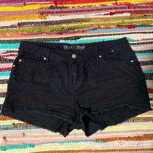 Low waist shorts size 10